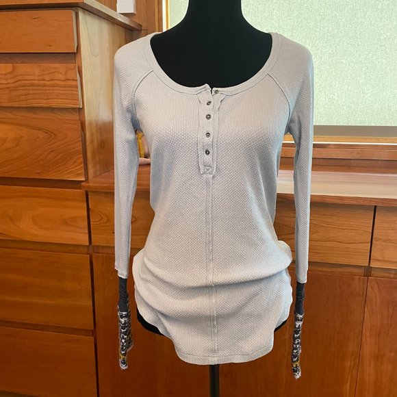 FREE PEOPLE Alpine Ski Lodge Sweater Cuff Henley Shirt M - Picture 4 of 8